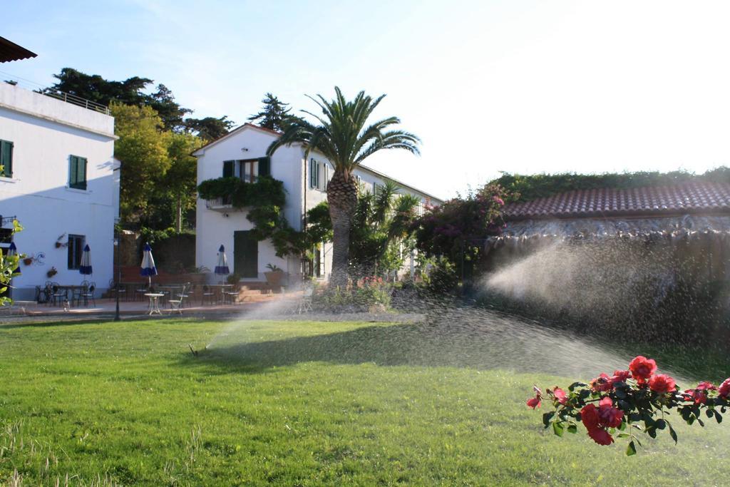 Agriturismo Ss Annunziata San Vincenzo Buitenkant foto